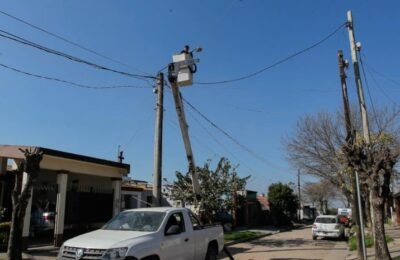 Tafí Viejo fortalece su iluminación urbana