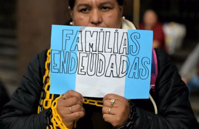“Durante los últimos años, la deuda aplazó los efectos del ajuste y eso es lo que se está rompiendo”