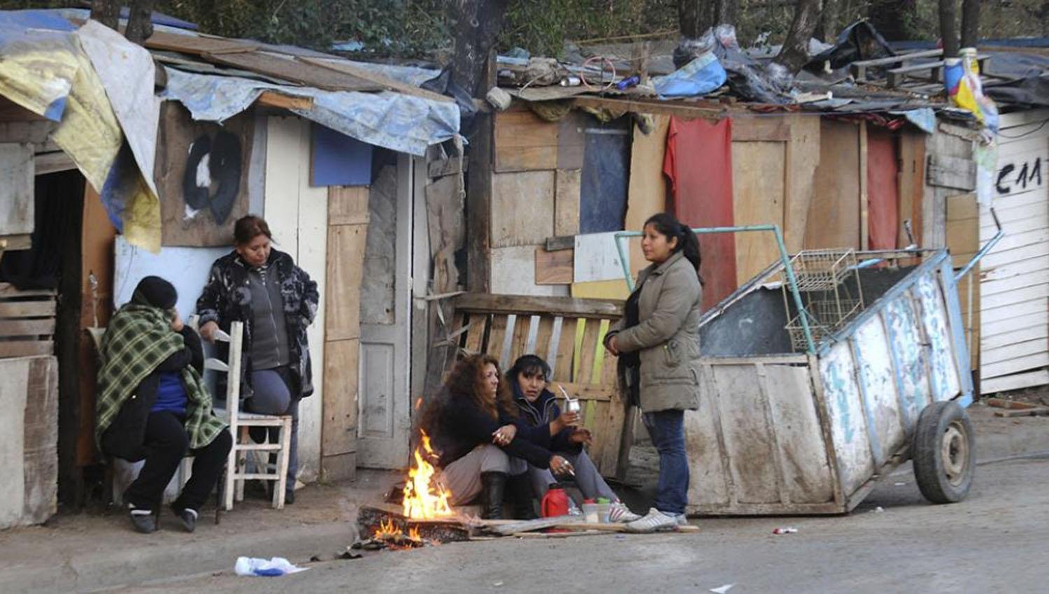 Pobreza en ascenso: más de 261.000 personas bajo la línea en el Gran Tucumán