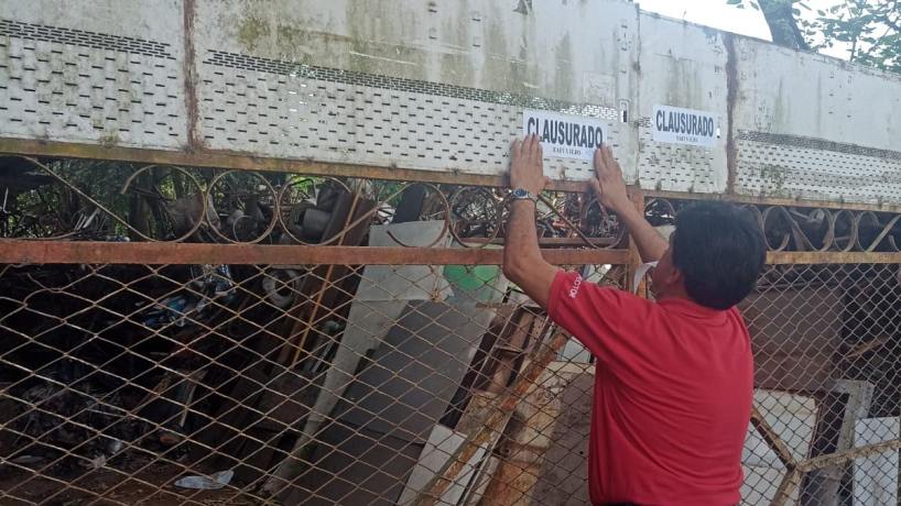 Chatarrería clausurada: un tubo de gas estalló y salió proyectado a una casa