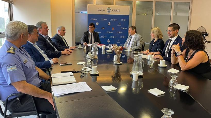 Tucumán apuesta a la formación: Seguridad y UNSTA sellan alianza estratégica