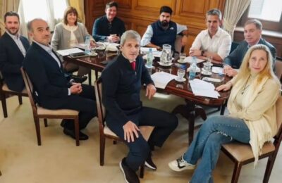 Mesa Política: unidad forzada ante la tormenta económica y la agenda legislativa