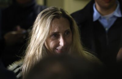 Karina Milei calma mercados: “Sigan esperanzados” tras viernes negro