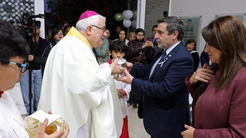 El obispo bendice el Hospital Lomas de Tafí en visita pastoral cargada de emoción