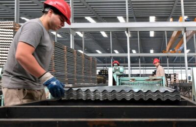 El ajuste silencioso: cómo las PyMEs sobreviven achicándose