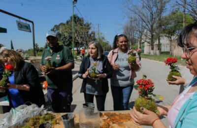 Mamás taficeñas protagonizan la revolución verde con talleres de arte y reciclaje