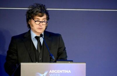 Milei arremete contra La Nación: “Son sicarios de la pluma”