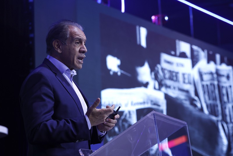 Massa sorprende al elogiar a Hadad: "Corazón peronista y cabeza desarrollista"