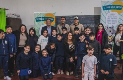 Tafí Viejo forma embajadores: el turismo desembarca en todas sus aulas