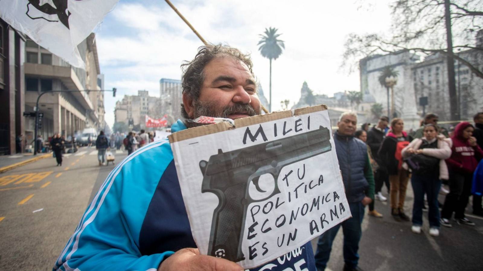 Endeudarse para comer: la cruda radiografía de los barrios populares